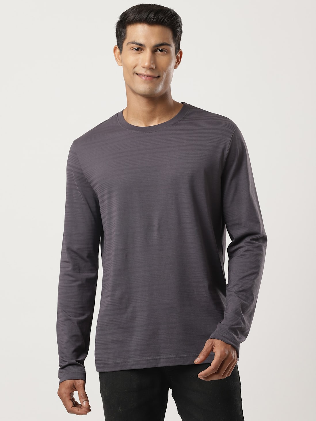 Jockey Men's Solid Round Neck Full Sleeve T-Shirt- IM22