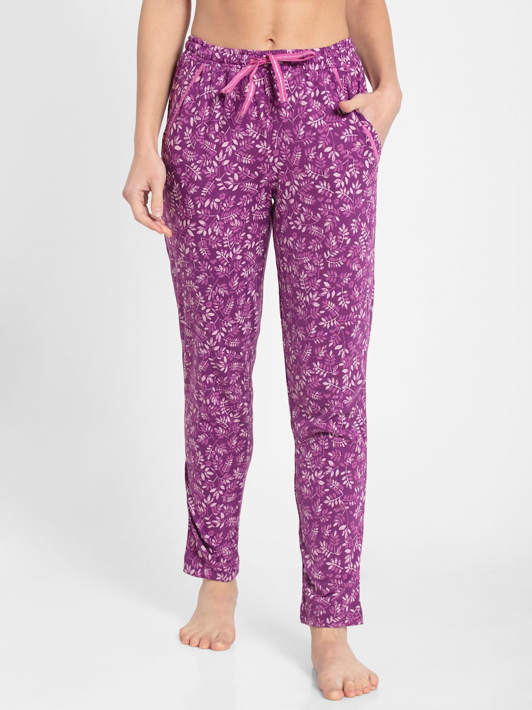 Jockey Women's Printed Pyjama with Lace Trim on Pockets- RX09